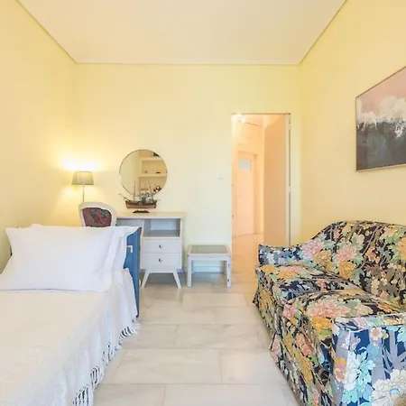 3br Next To Panormou Metro! Apartment *