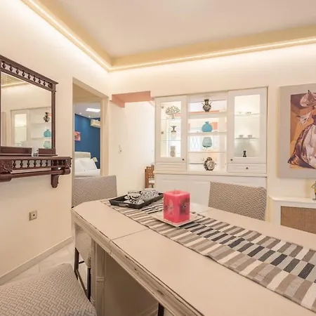 Apartment 3br Next To Panormou Metro! *