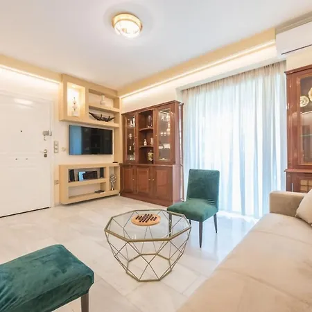 Apartment 3br Next To Panormou Metro! *