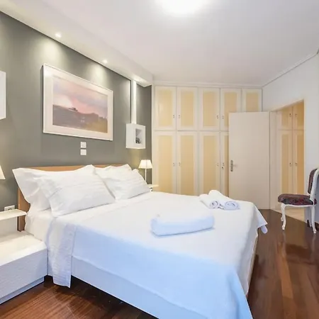 Apartment 3br Next To Panormou Metro! Athens